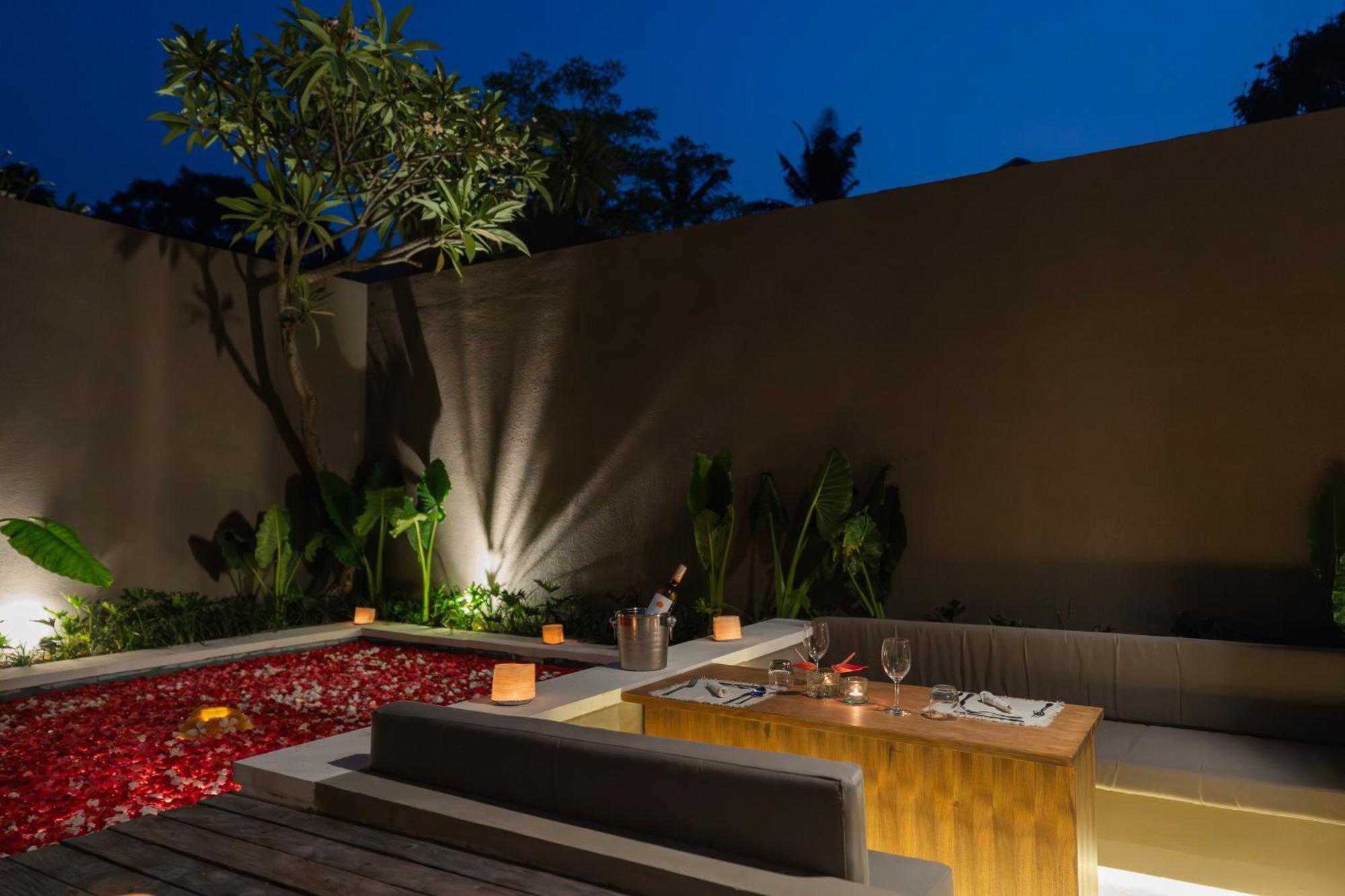 One-Bedroom Private Pool Tent, featuring a Daily Complimentary Minibar and Afternoon Tea
